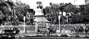 707- Alger - Avenue Pasteur et Monument aux morts2